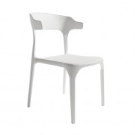 Silla exterior apilable Pisa color blanco, ergonómica y cómoda, interior y exterior. Mobelcenter