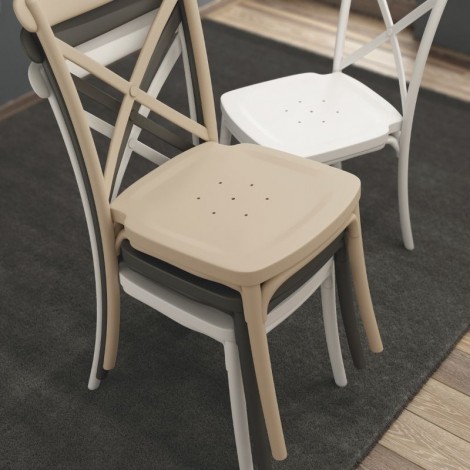 Silla exterior apilable Roma color grafito, arena o blanco, ergonómica y cómoda, interior y exterior. Mobelcenter
