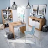 Estantería Cubos Noa en color Roble Nodi y Blanco Artik con 8 huecos y posición vertical más escritorio Noa y Aparador Baltik